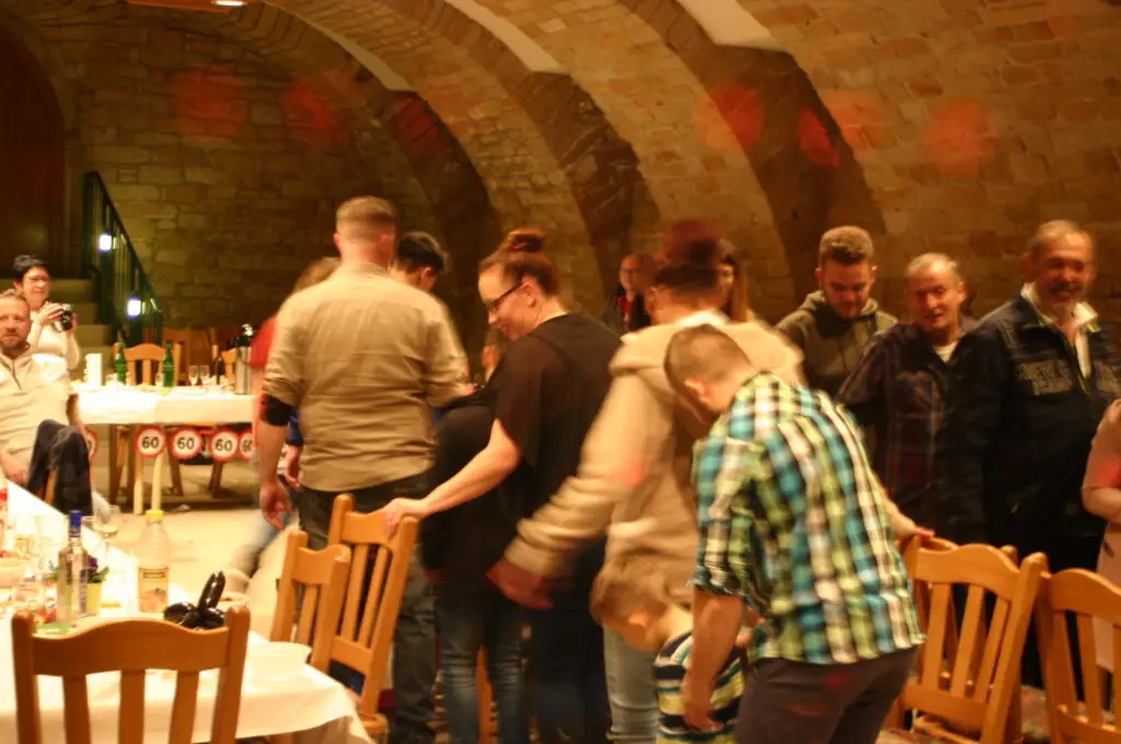 Bild vom DJ Termin mit mehreren Gästen